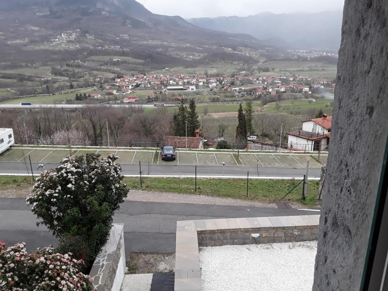 לינה וארוחת בוקר Ajdovščina B & W Kriz מראה חיצוני תמונה